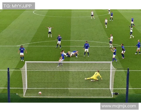 深圳足球队灵活性分析与战术调整对球队表现的影响探讨