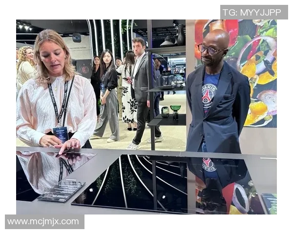 足球明星专属物品全景展示与详细介绍图集